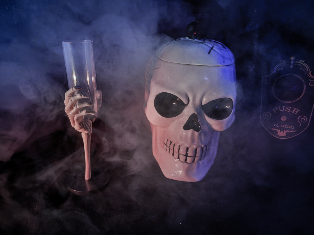 3 Spooky Halloween Drinks | Mission to Munch | Milkshake, Coffee, Apple CiderAgent Winston October